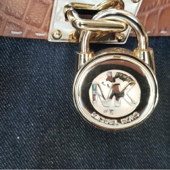 Michael Kors Handbag - Picture 2 of 5